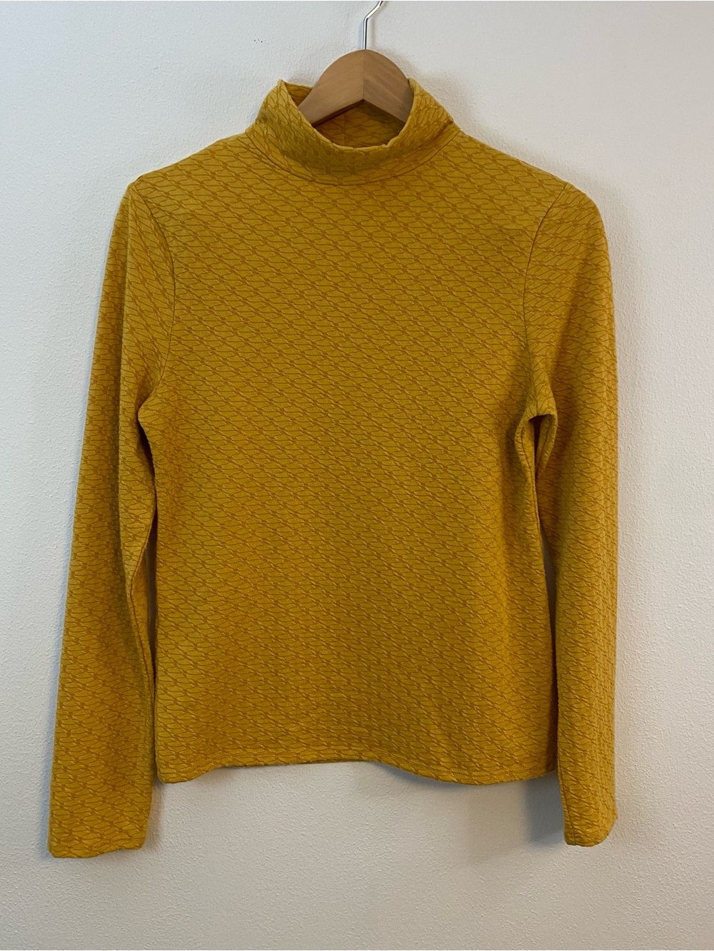 BKE Turtleneck Yellow Pullover Sweater Womens Medium